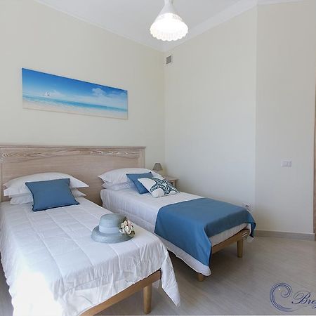 Brezza Marina Luxury Rooms Cagliari Bagian luar foto