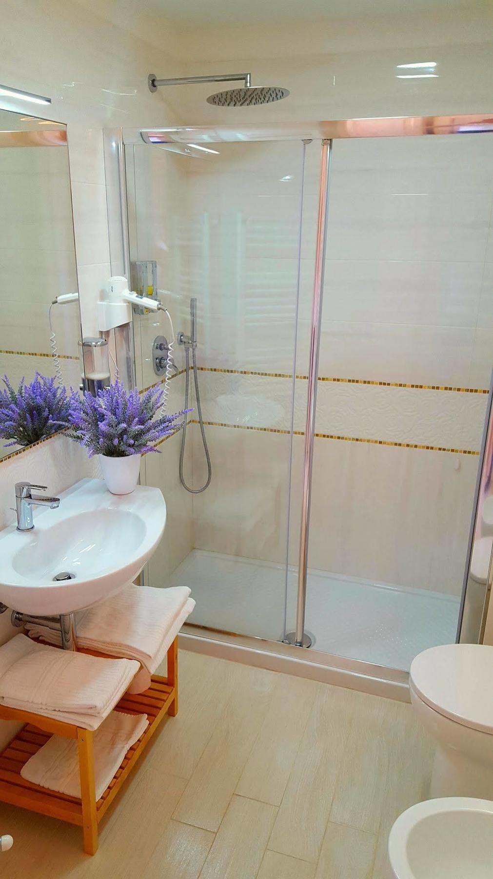 Brezza Marina Luxury Rooms Cagliari Bagian luar foto